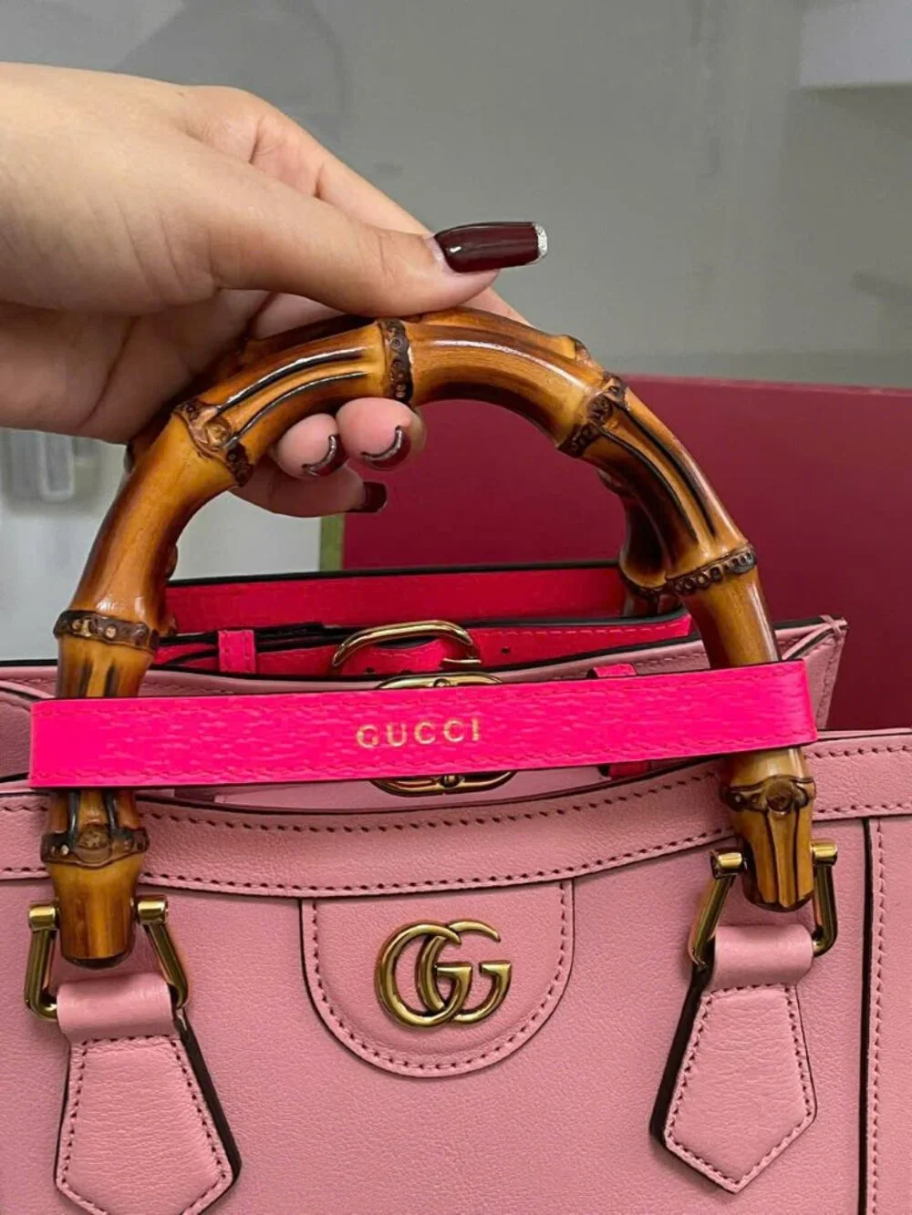 GUCCI Wonka Grain Calfskin Mini Diana Tote Bag Pink - Picture 2 of 16
